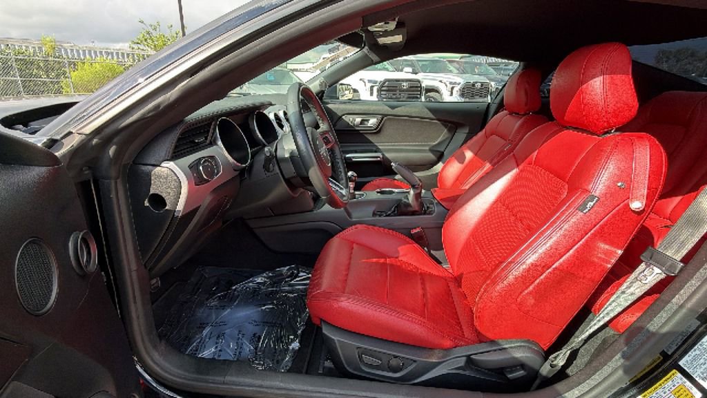 Used 2022 Ford Mustang GT w/ Equipment Group 301A RWD image 15