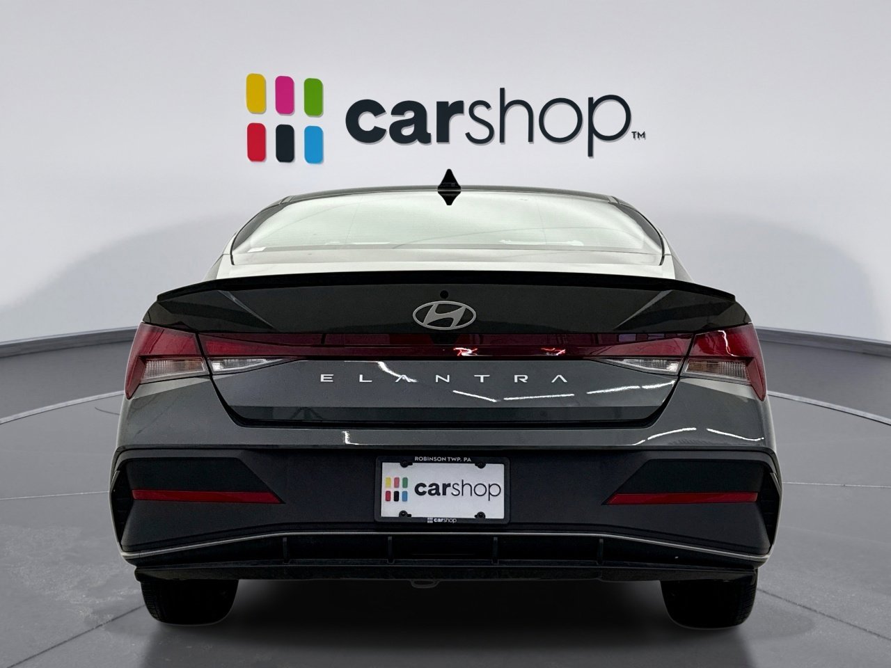 Used 2025 Hyundai Elantra Sport image 4