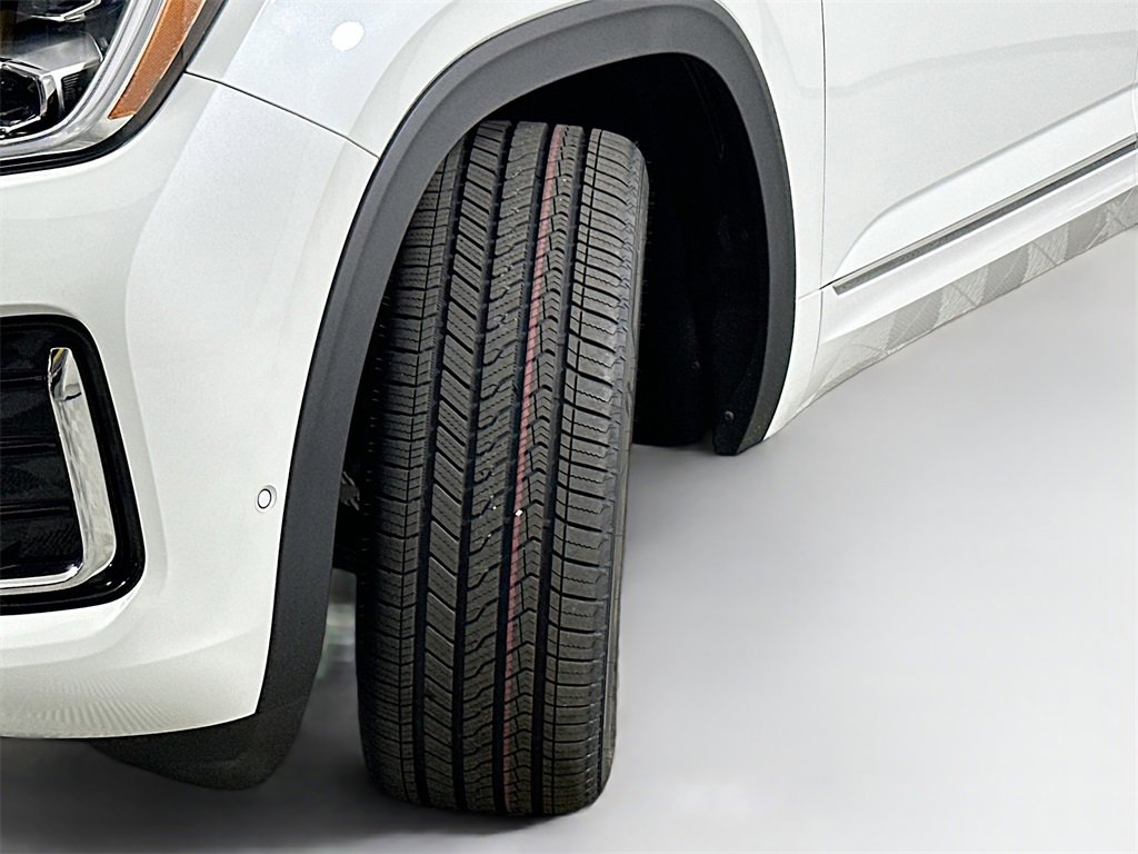 New 2026 Volkswagen Atlas SEL Premium R-Line image 25