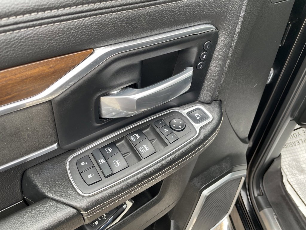 Used 2022 RAM 3500 Laramie image 15