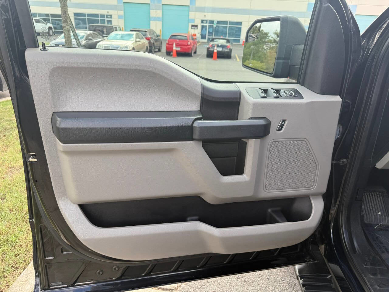 Used 2018 Ford F150 XL w/ Equipment Group 101A Mid image 19