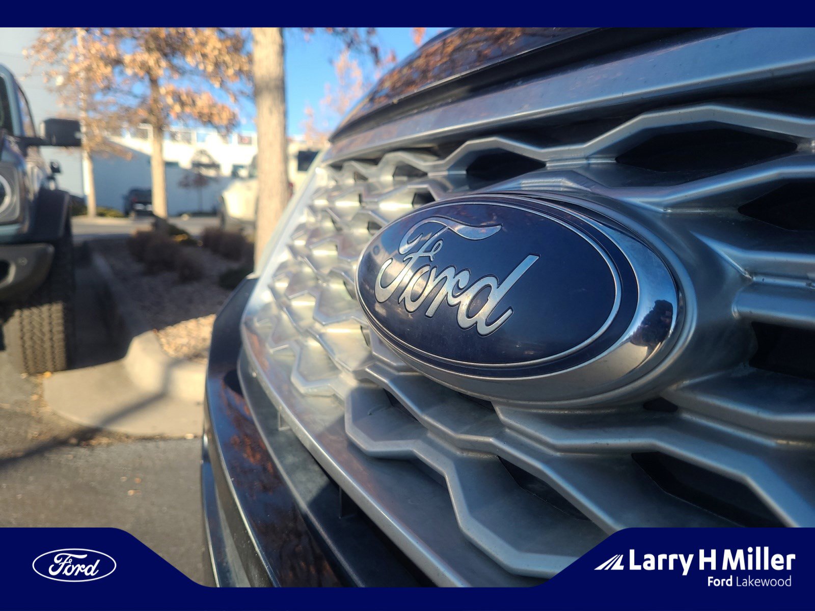 Used 2016 Ford Explorer Platinum image 23