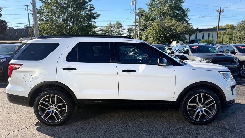Used 2019 Ford Explorer Sport w/ Equipment Group 401A AWD/4WD image 9