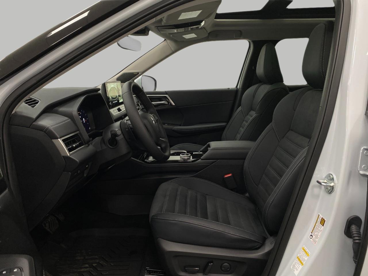 New 2026 Mitsubishi Outlander SE AWD/4WD image 32
