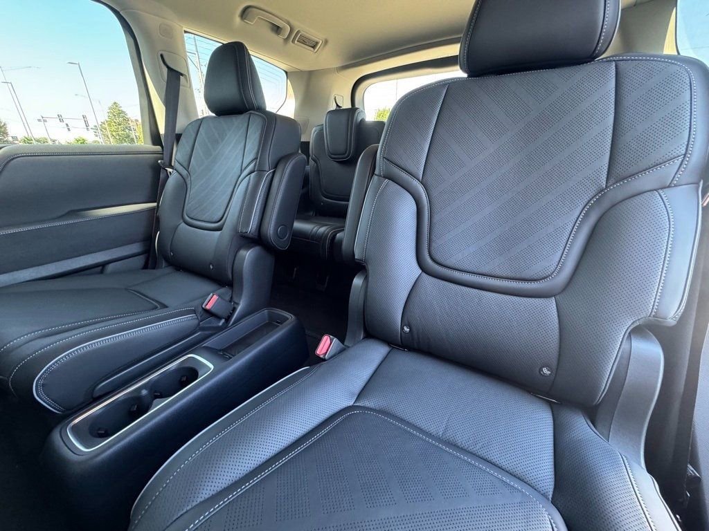 Certified 2026 INFINITI QX80 Luxe w/ Cargo Package image 22