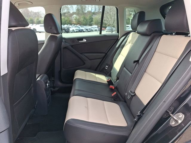 Used 2016 Volkswagen Tiguan S image 19