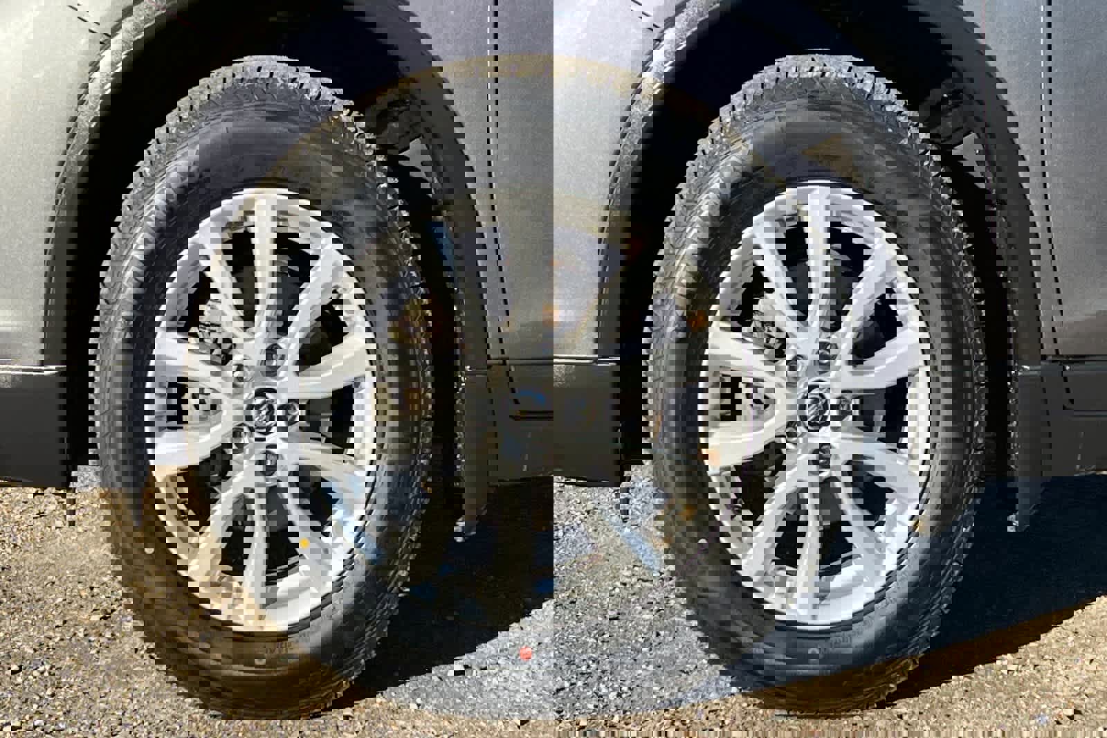 Used 2020 Nissan Rogue SV image 36