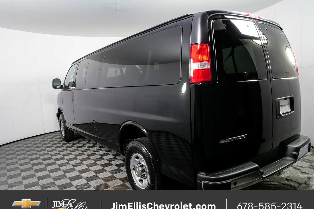 New 2025 Chevrolet Express 3500 LT w/ LT Preferred Equipment Group image 23