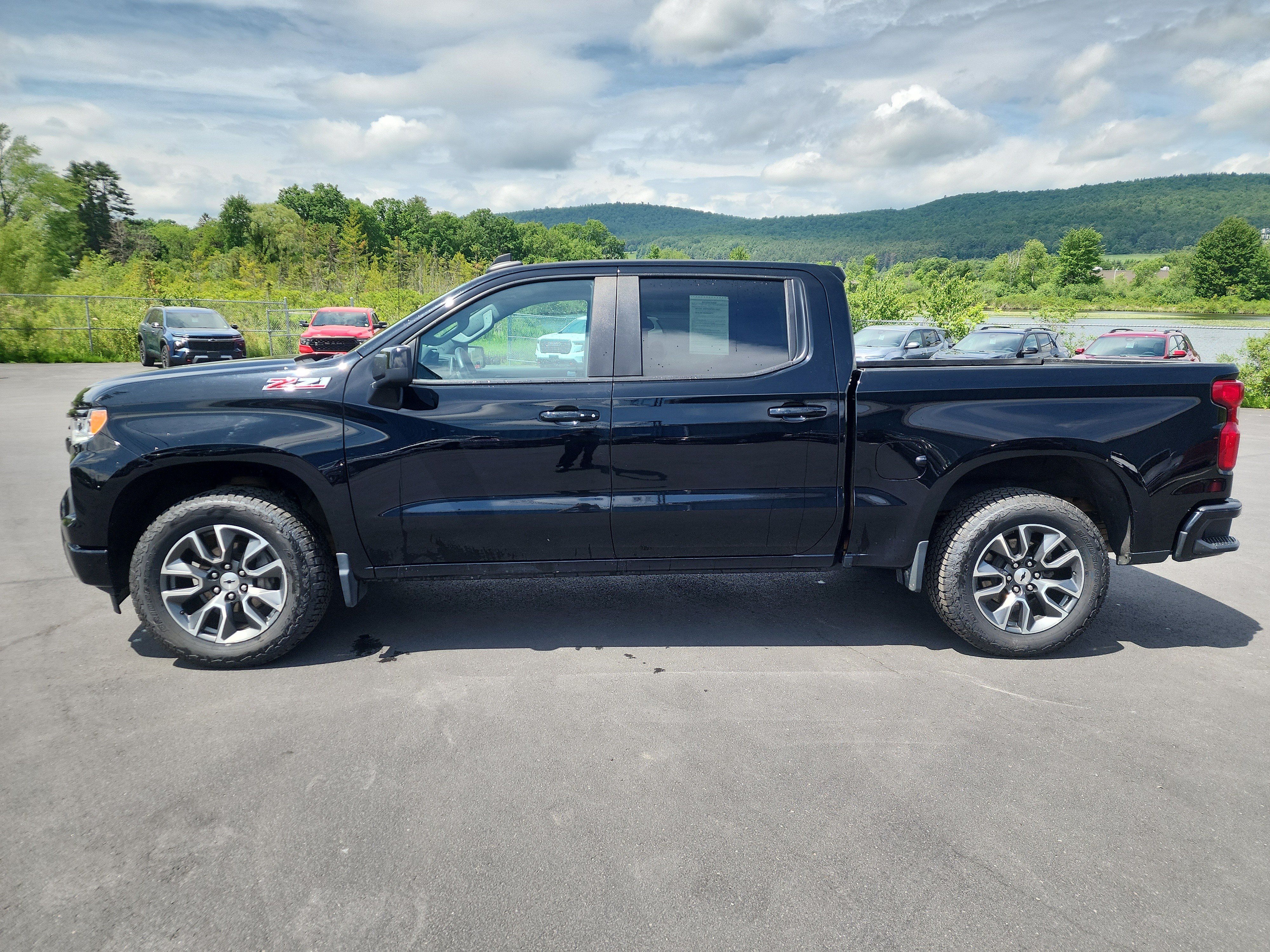 Certified 2023 Chevrolet Silverado 1500 RST AWD/4WD image 5