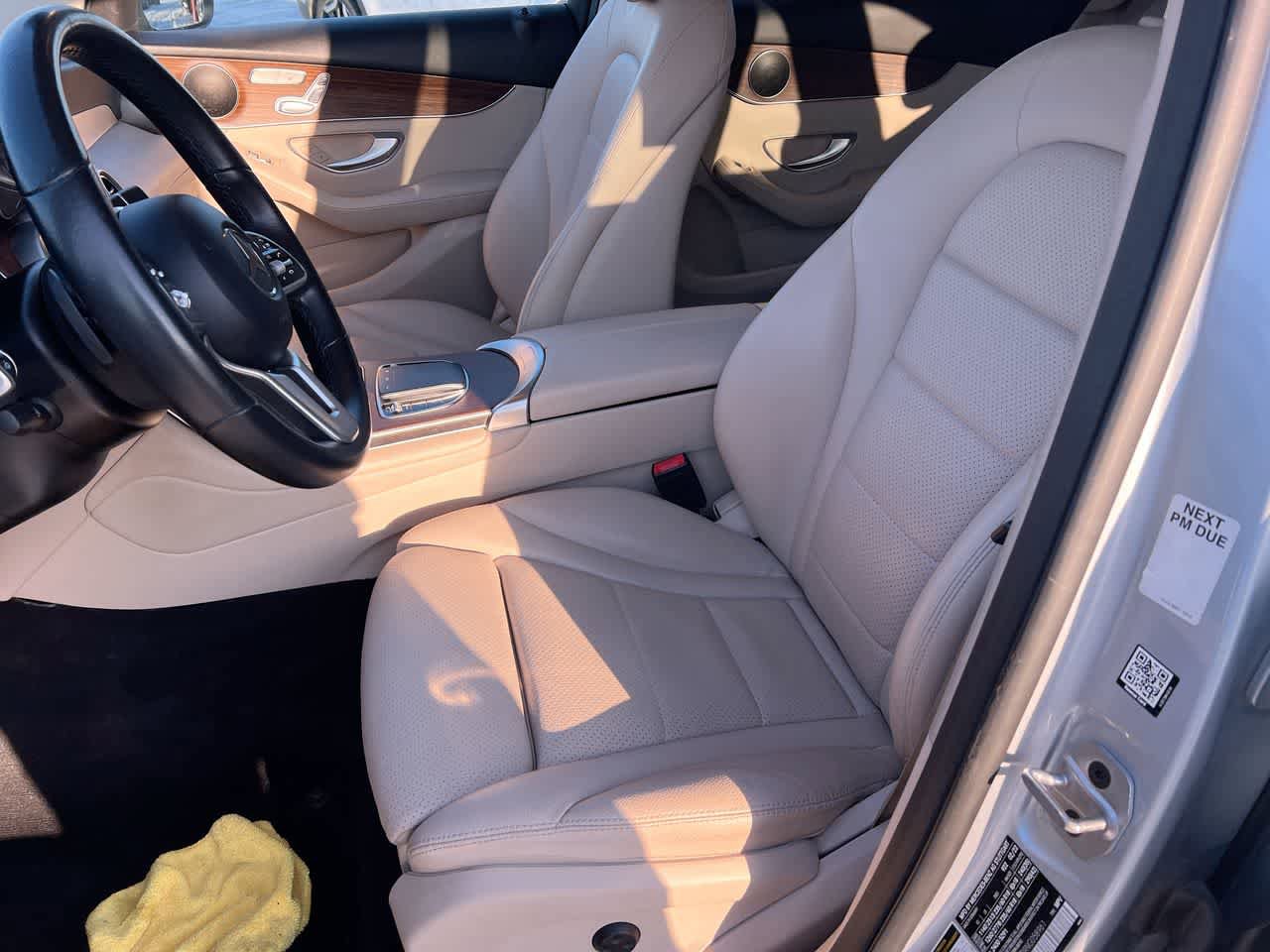 Used 2022 Mercedes-Benz GLC 300 4MATIC image 11