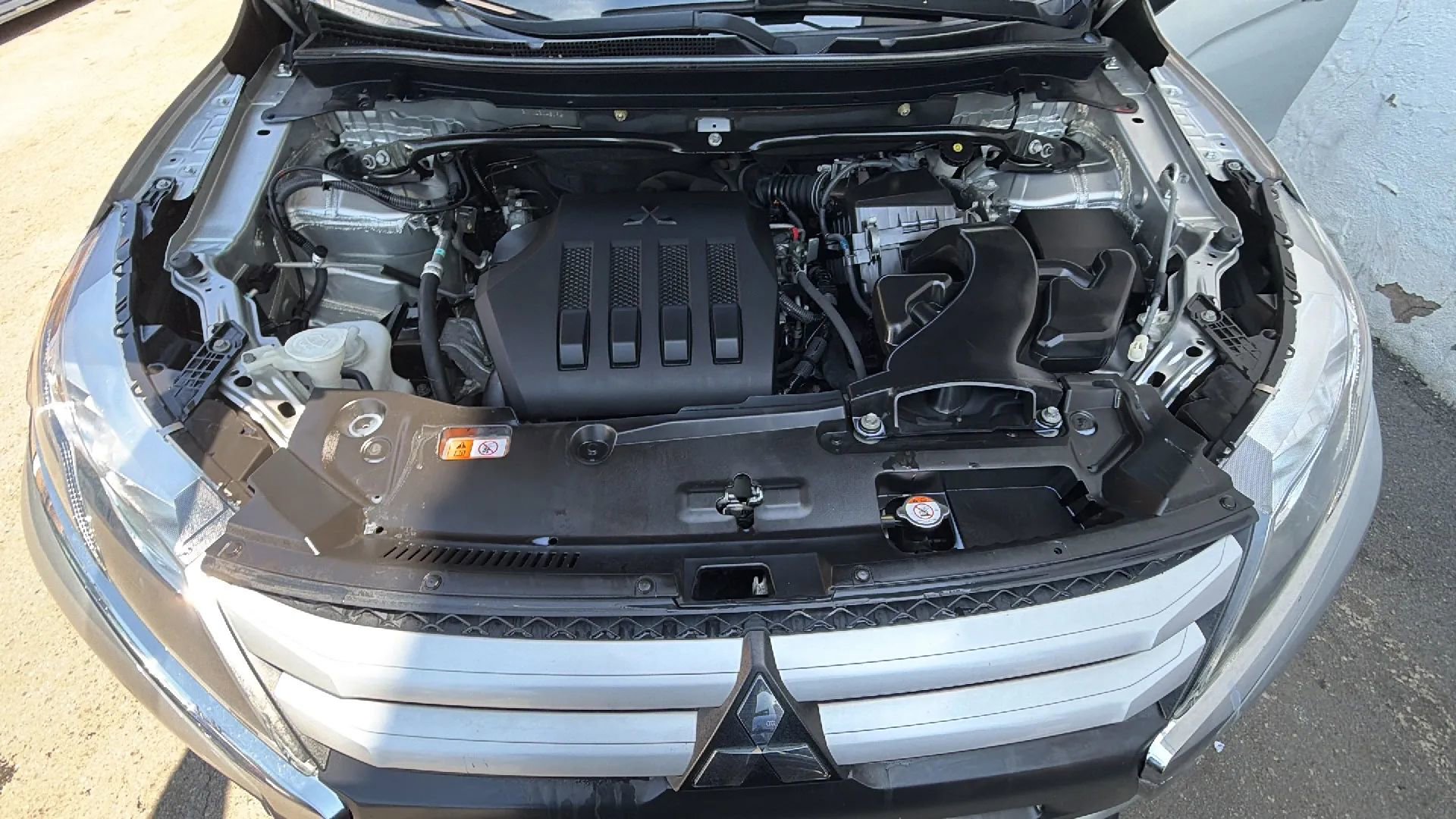 Used 2018 Mitsubishi Eclipse Cross ES AWD/4WD image 24