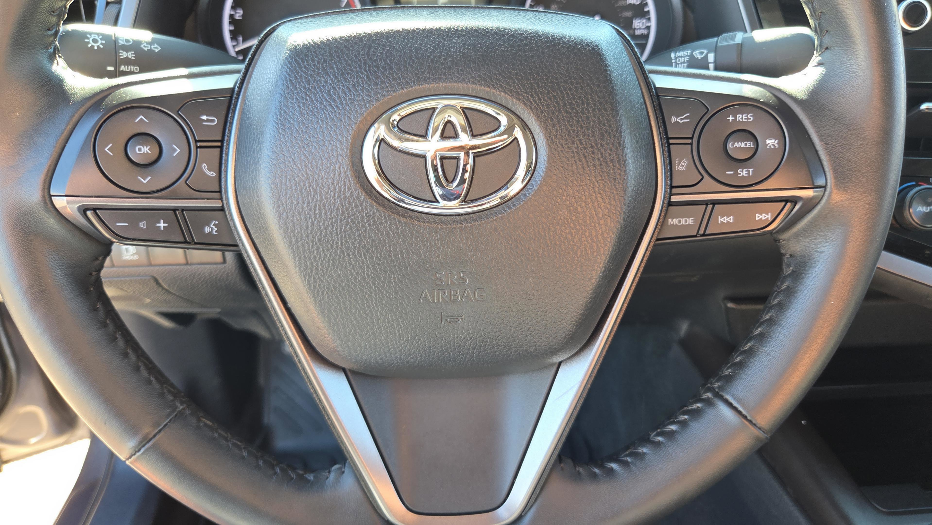 Used 2024 Toyota Camry SE w/ Convenience Package image 23