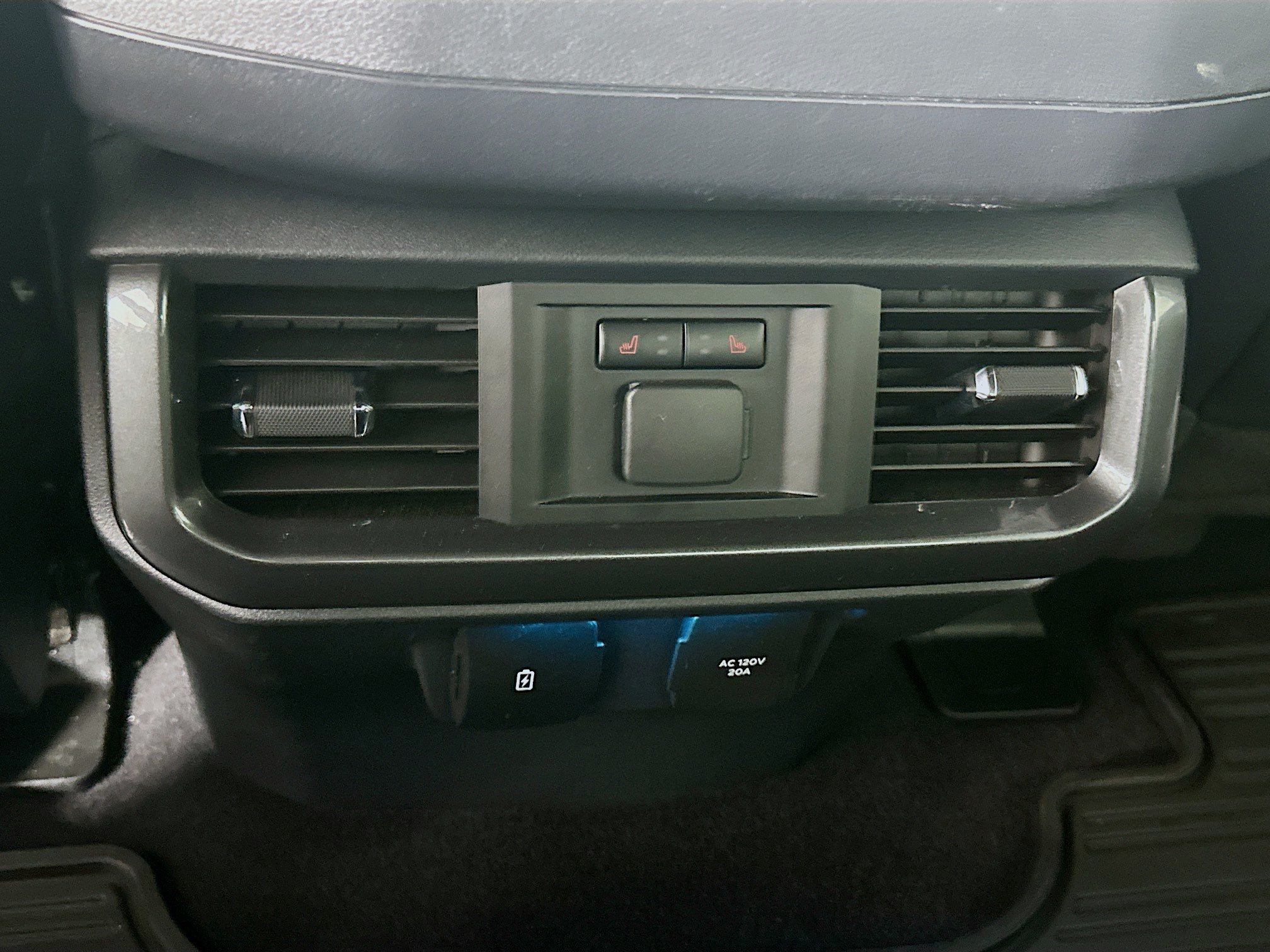 Used 2023 Ford F150 Lariat w/ Equipment Group 502A High AWD/4WD image 27