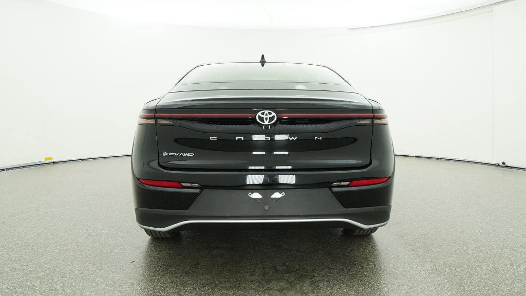 New 2026 Toyota Crown XLE image 6