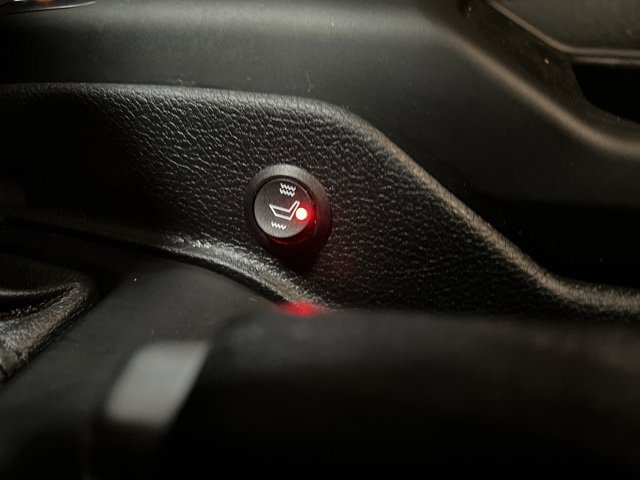 Used 2023 Jeep Wrangler Willys image 17