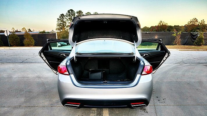 Used 2016 Chrysler 200 S image 21