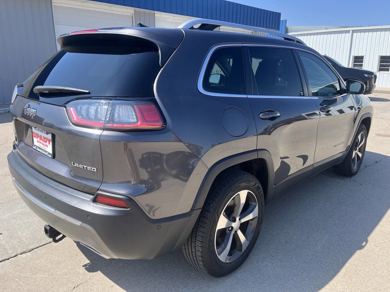 Used 2019 Jeep Cherokee Limited w/ Technology Group image 8