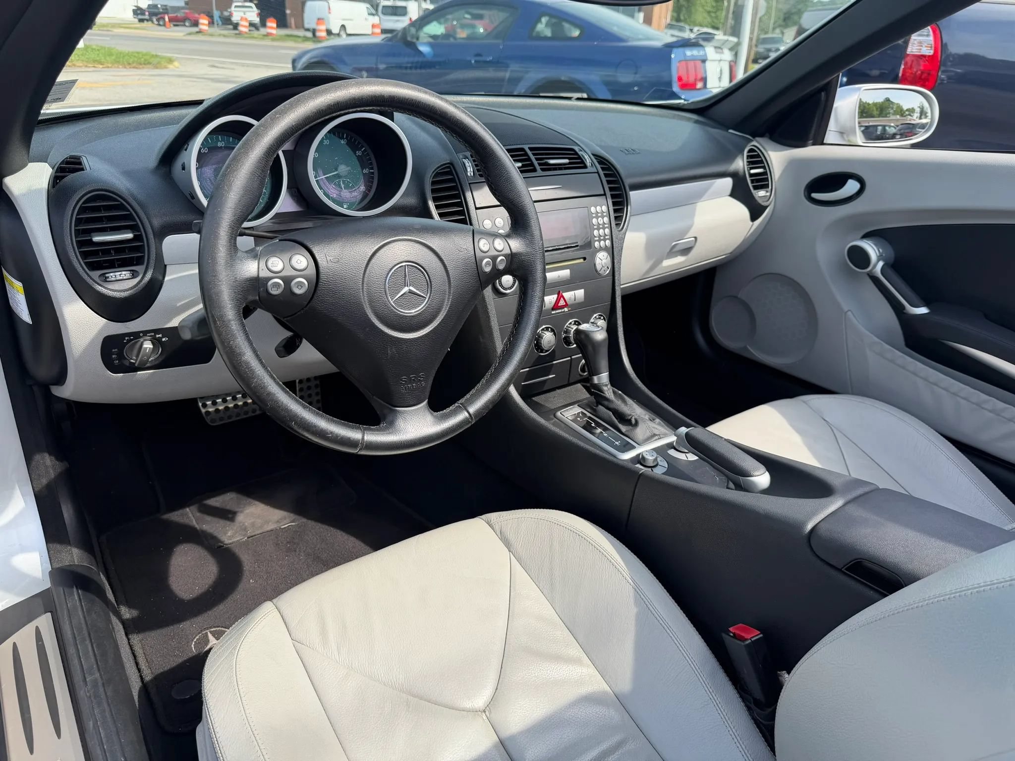 Used 2007 Mercedes-Benz SLK 350 image 17