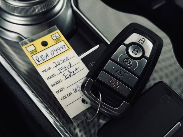 Used 2024 Ford Edge SEL w/ Sport Appearance Package AWD/4WD image 36