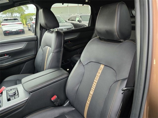 Certified 2025 MAZDA CX-70 3.3 Turbo S w/ Premium Package image 15