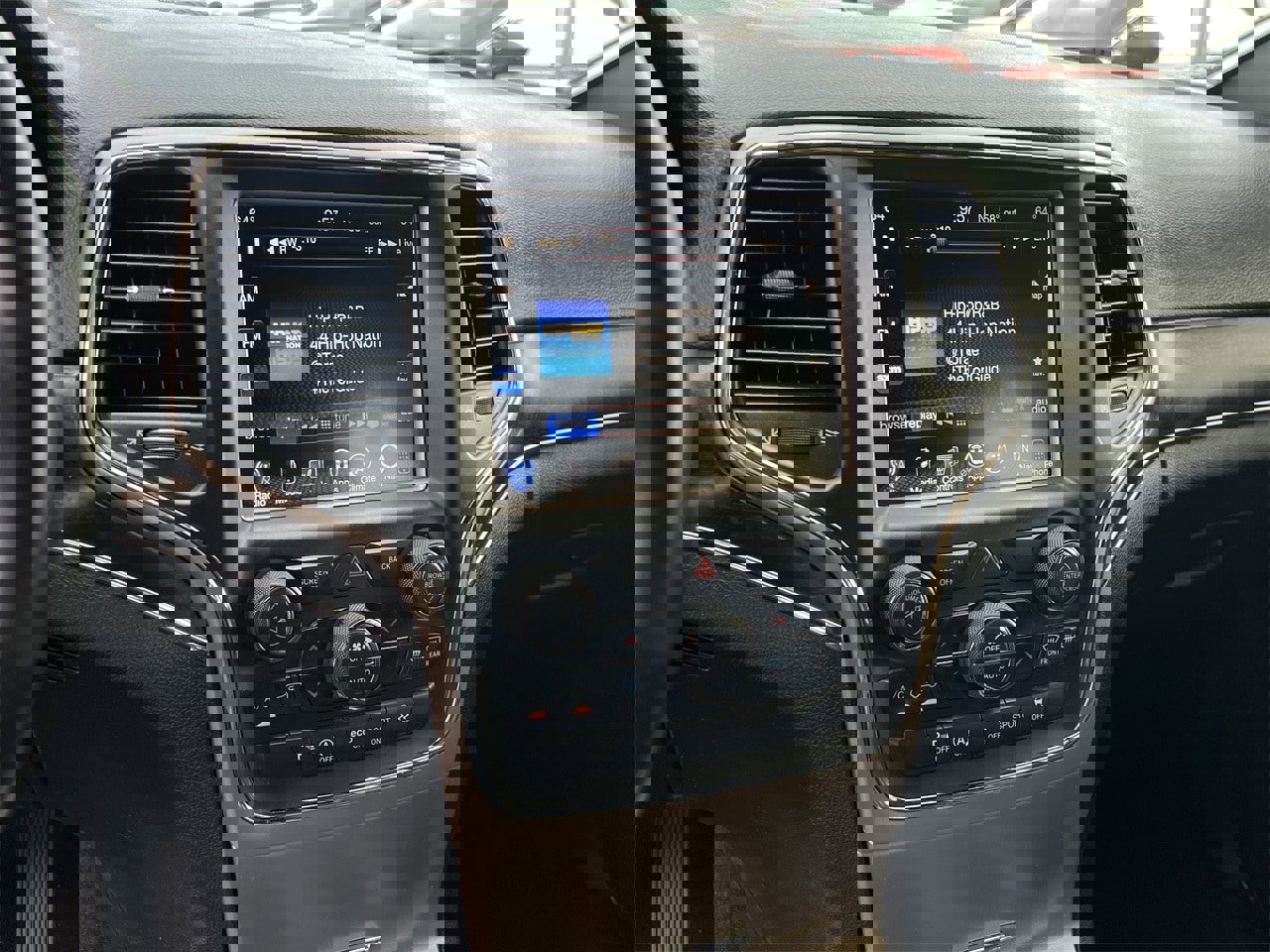 Used 2017 Jeep Grand Cherokee Limited w/ Luxury Group II image 15