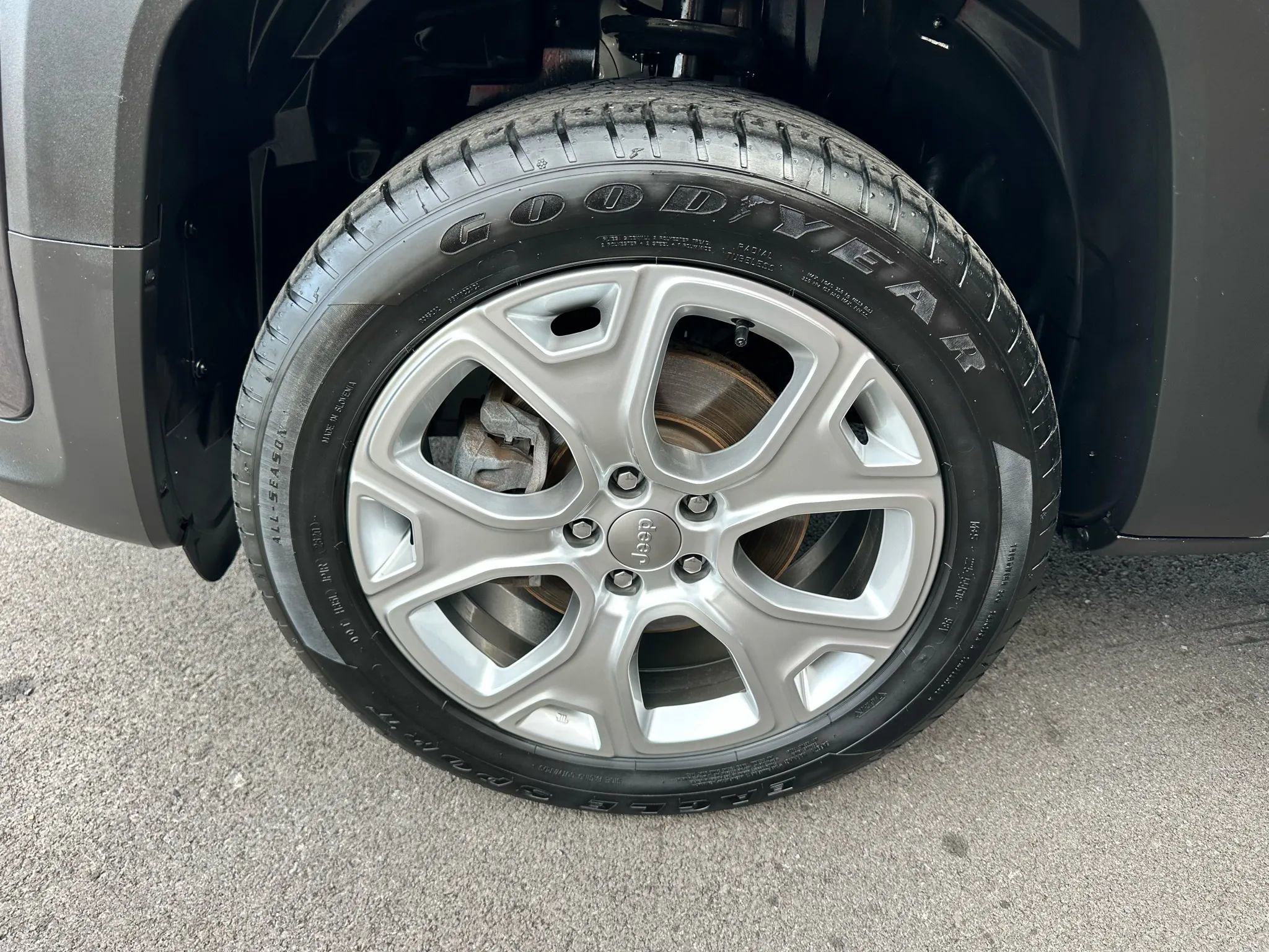 Used 2020 Jeep Renegade Limited image 15