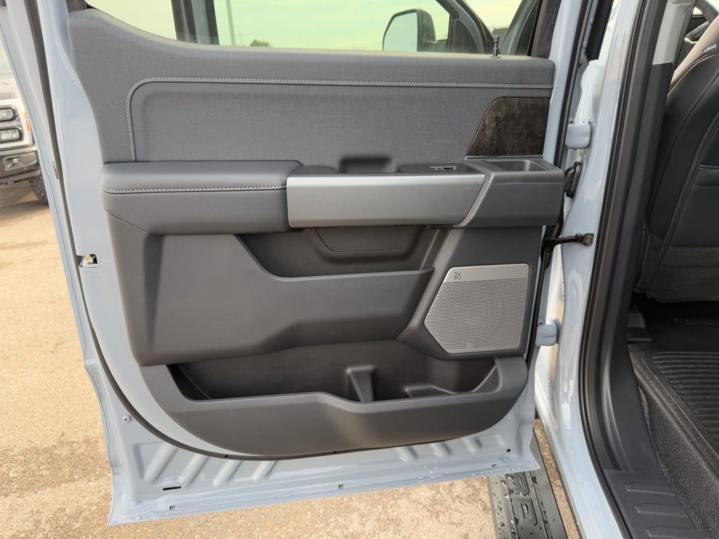 New 2026 Ford F250 Lariat w/ Black Appearance Package image 12