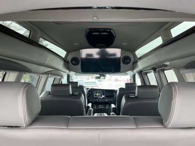 Used 2024 GMC Savana 2500 Explorer Limited SE image 9