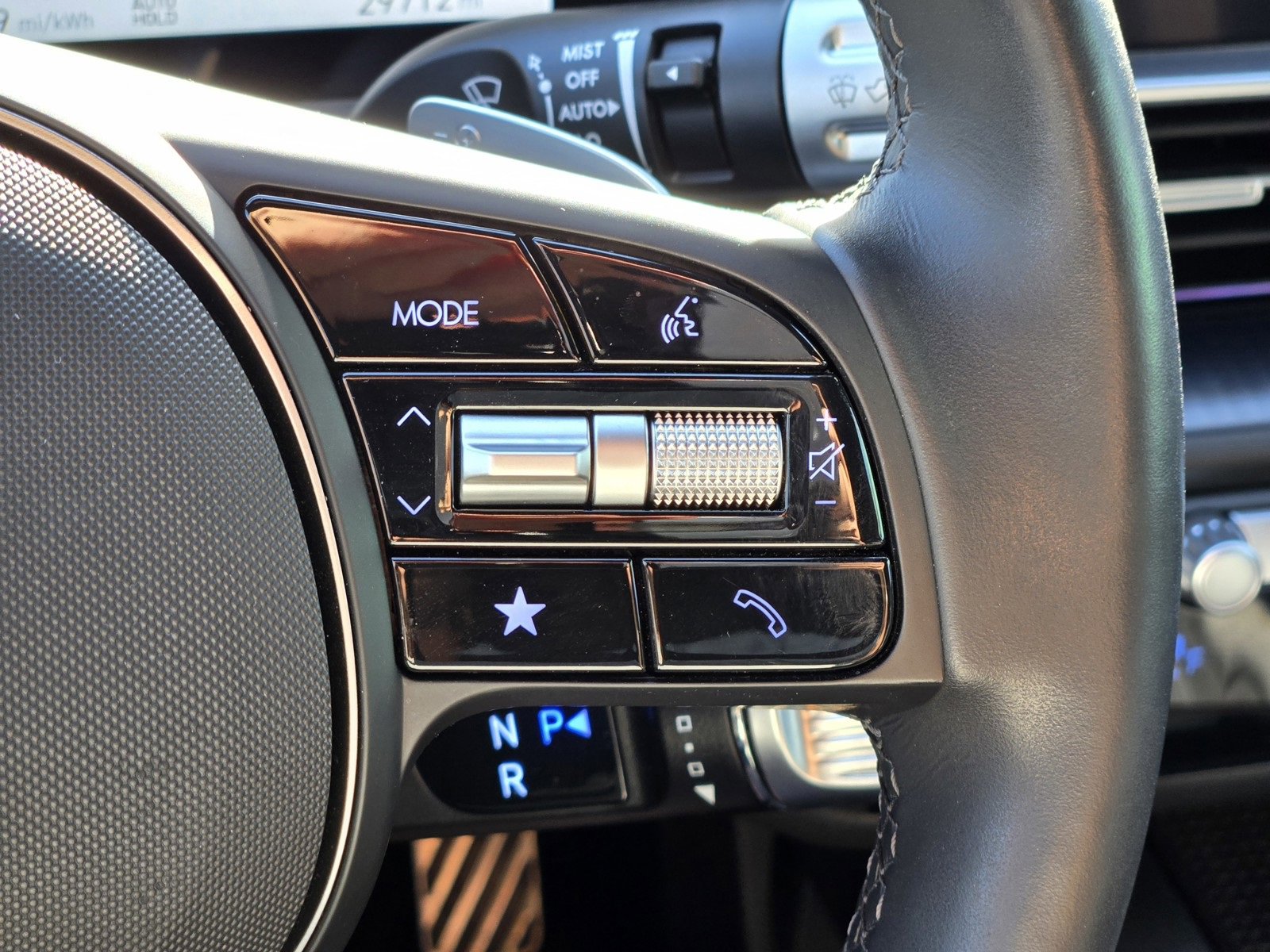 Used 2023 Hyundai Ioniq 6 Limited image 18