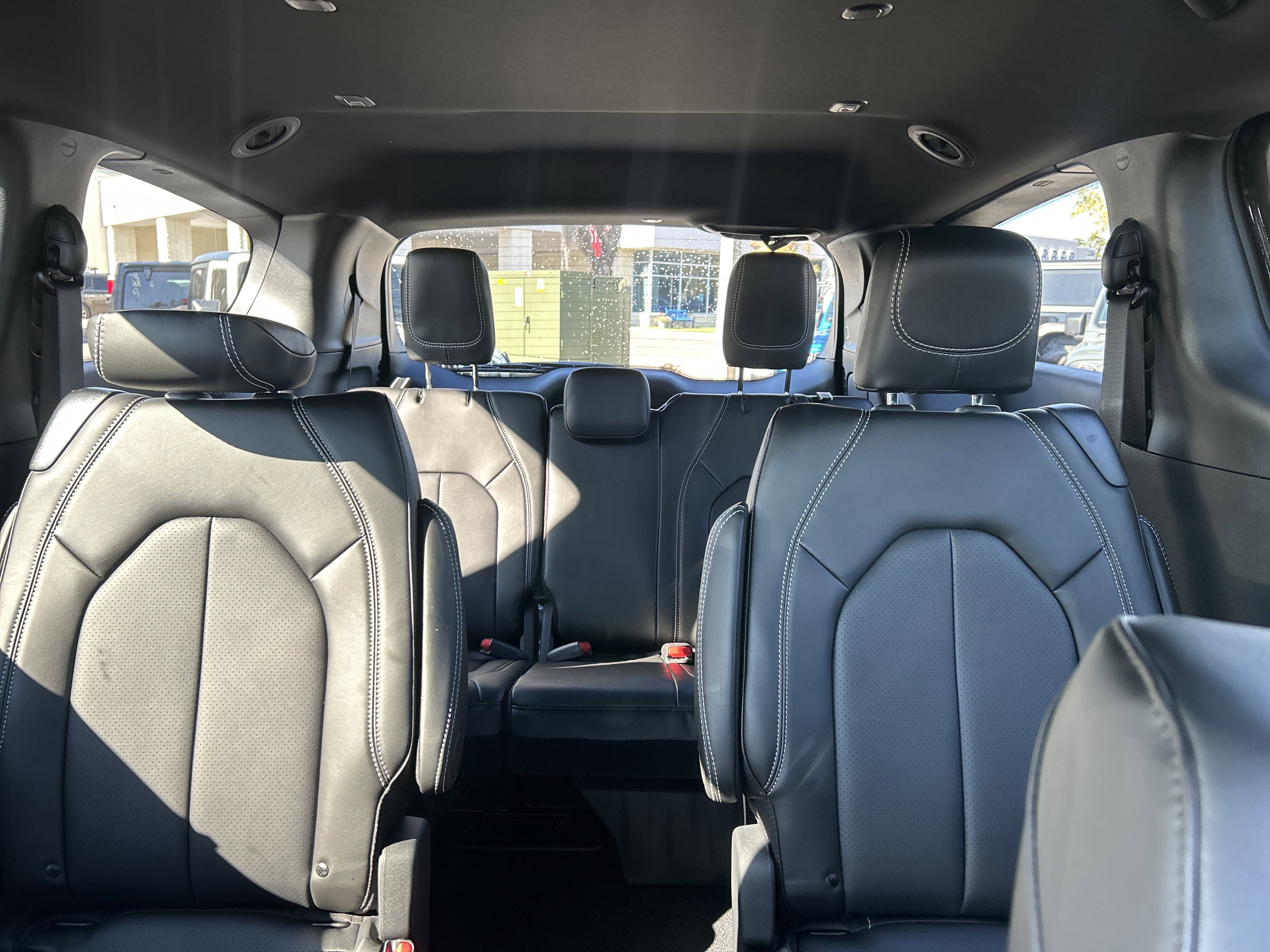 New 2026 Chrysler Pacifica Select image 38