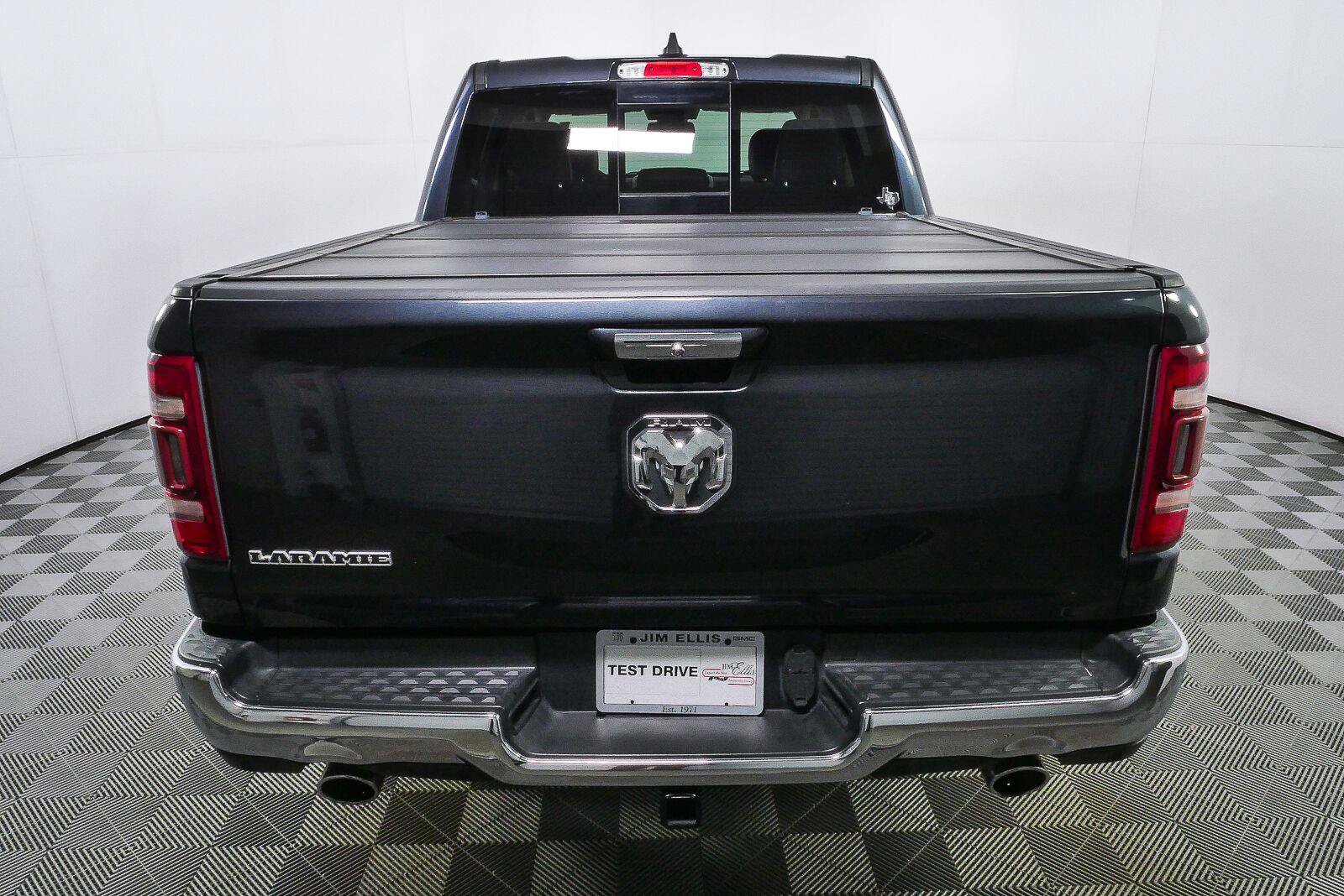Used 2019 RAM 1500 Laramie RWD image 28