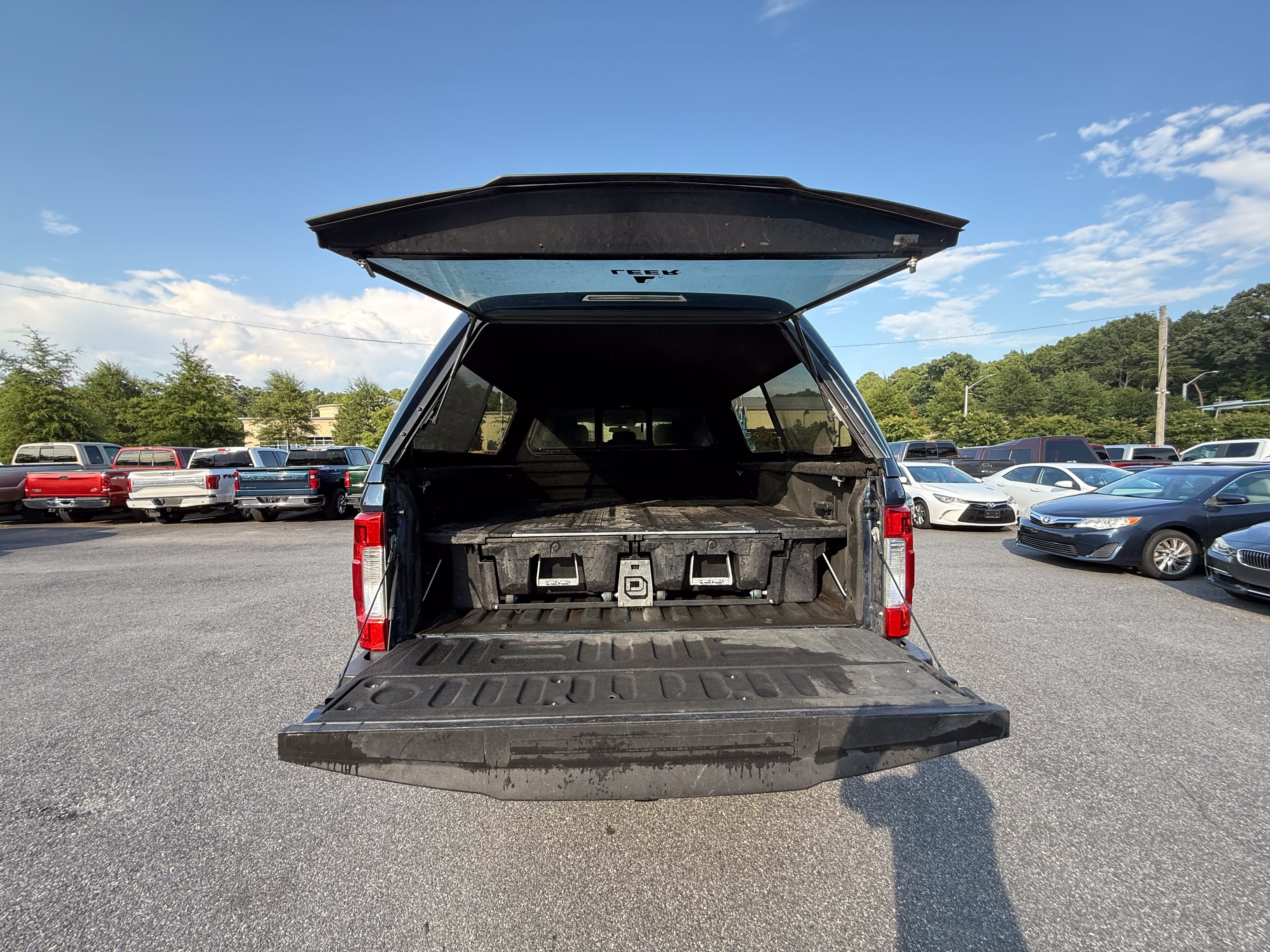 Used 2017 Ford F250 XLT w/ XLT Value Package AWD/4WD image 7