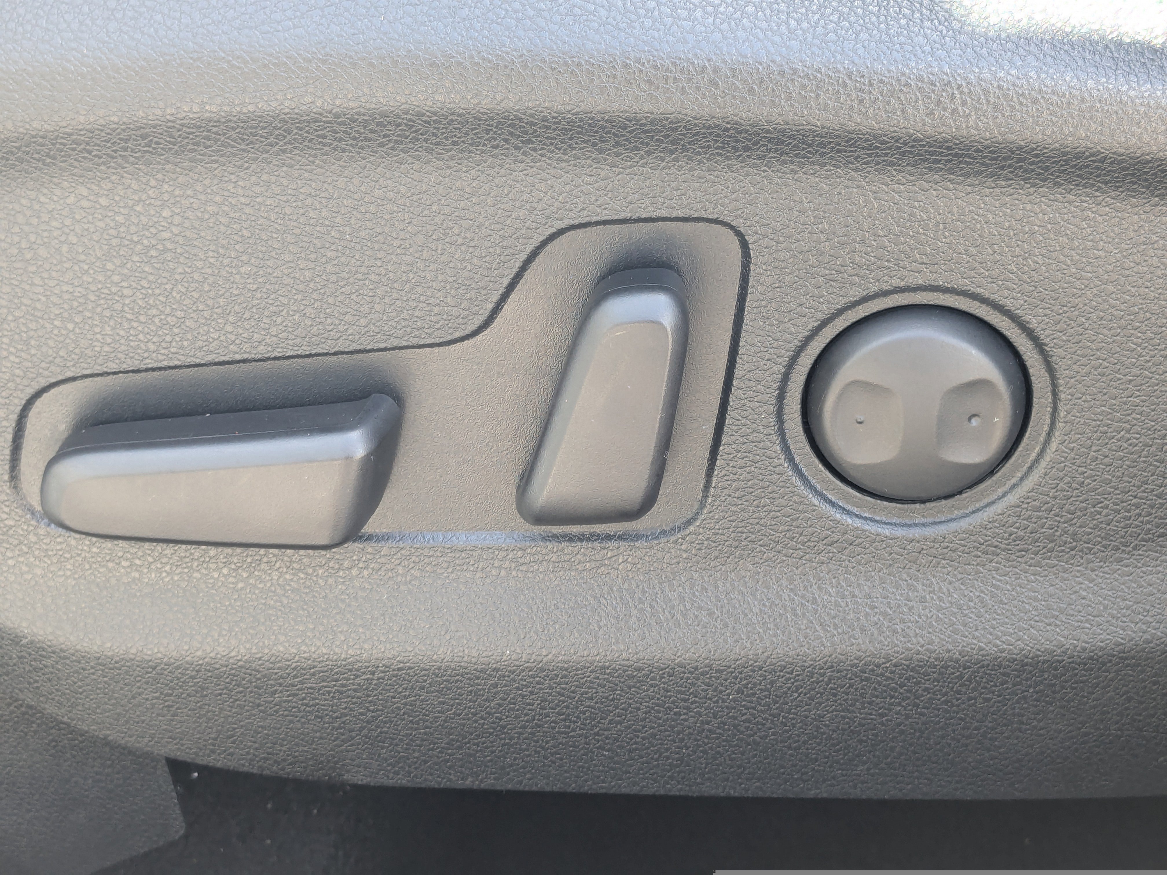 Certified 2020 Kia Sportage LX w/ LX Popular Package image 22