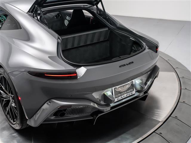 Used 2021 Aston Martin V8 Vantage Automatic image 25