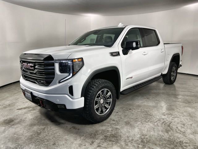 Used 2025 GMC Sierra 1500 AT4 w/ AT4 Premium Package image 4