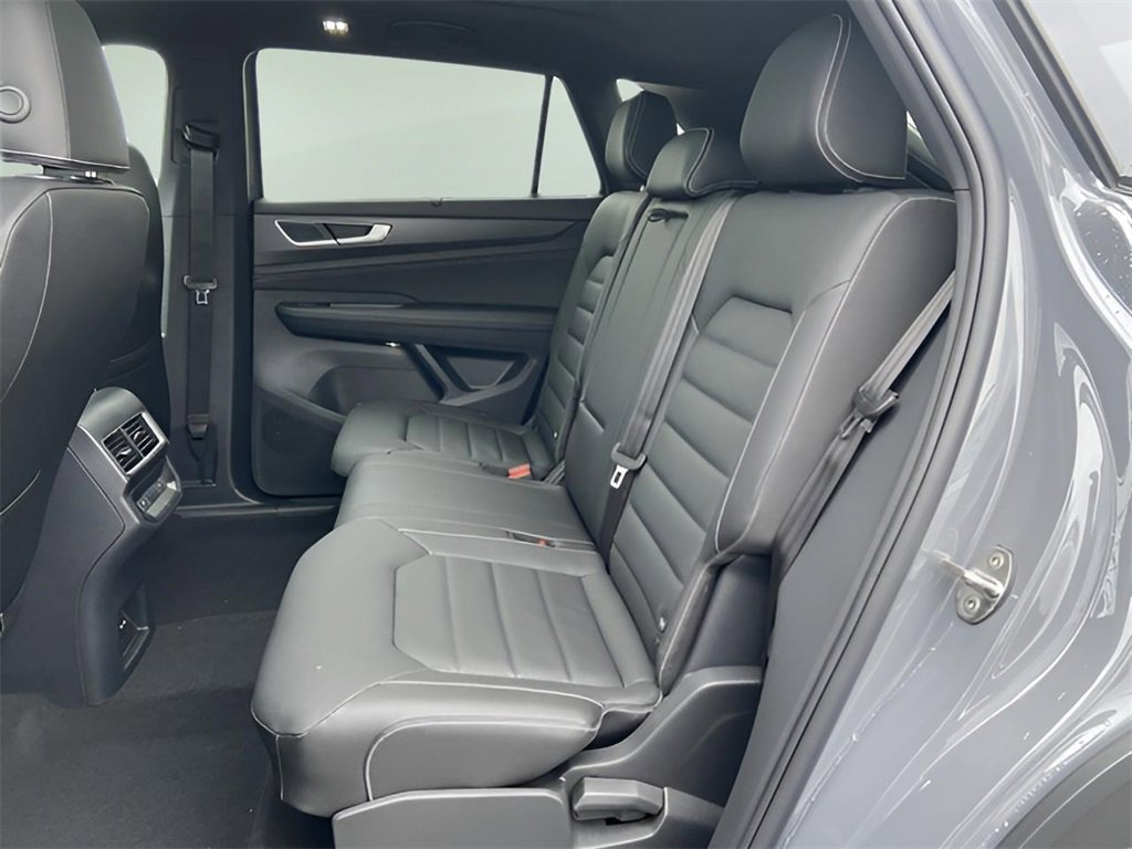 New 2025 Volkswagen Atlas Cross Sport SEL R-Line image 7