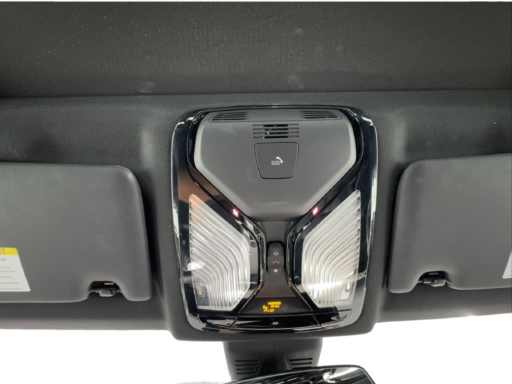 Used 2025 BMW 330i Sedan RWD image 47