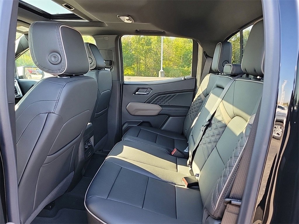 New 2026 GMC Canyon Denali image 11