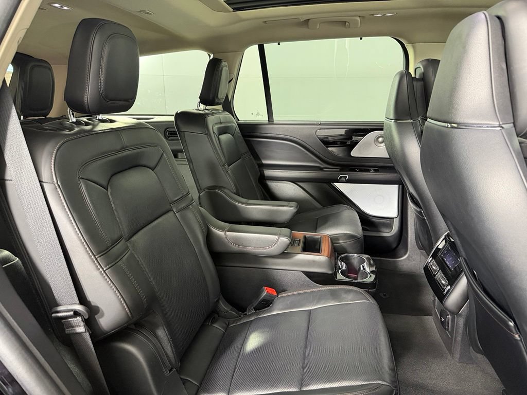 Used 2022 Lincoln Aviator Reserve w/ Equipment Group 201A AWD/4WD image 21