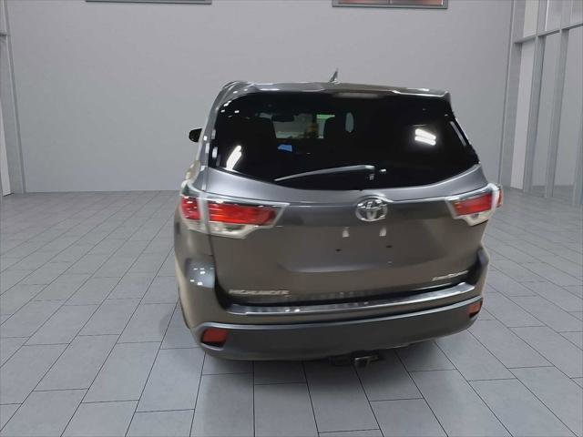 Certified 2016 Toyota Highlander Limited Platinum w/ Protection Package #3 AWD/4WD image 7