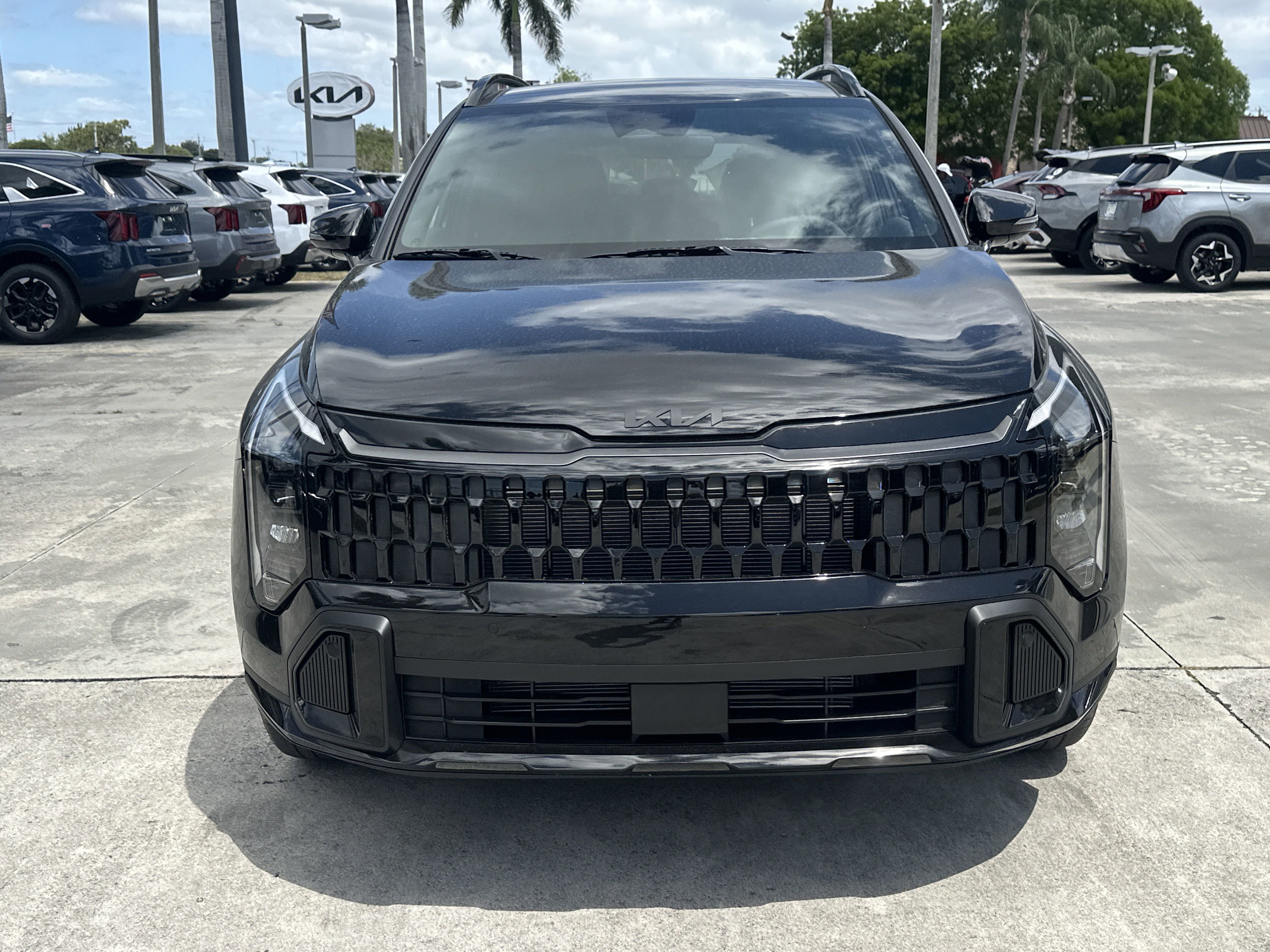 New 2026 Kia Sportage X-Line w/ X-Line Premium Package image 3