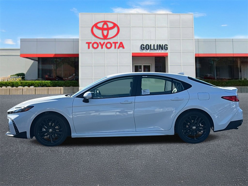 New 2026 Toyota Camry SE image 5