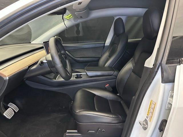 Used 2022 Tesla Model Y Performance AWD/4WD image 19