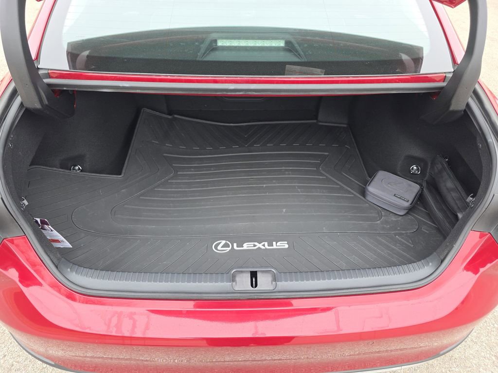 Certified 2024 Lexus ES 300h Ultra Luxury image 17