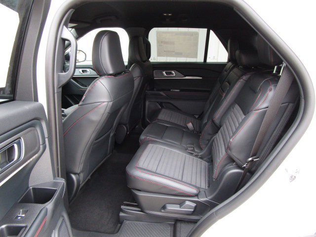 New 2026 Ford Explorer ST-Line w/ ST-Line Street Pack image 10