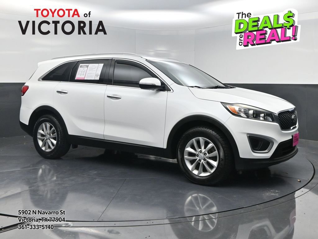Used 2017 Kia Sorento LX w/ LX Convenience Package video 1