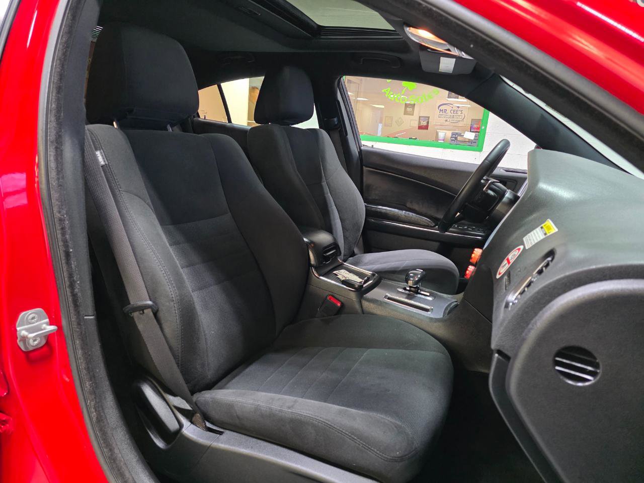 Used 2014 Dodge Charger SXT image 24