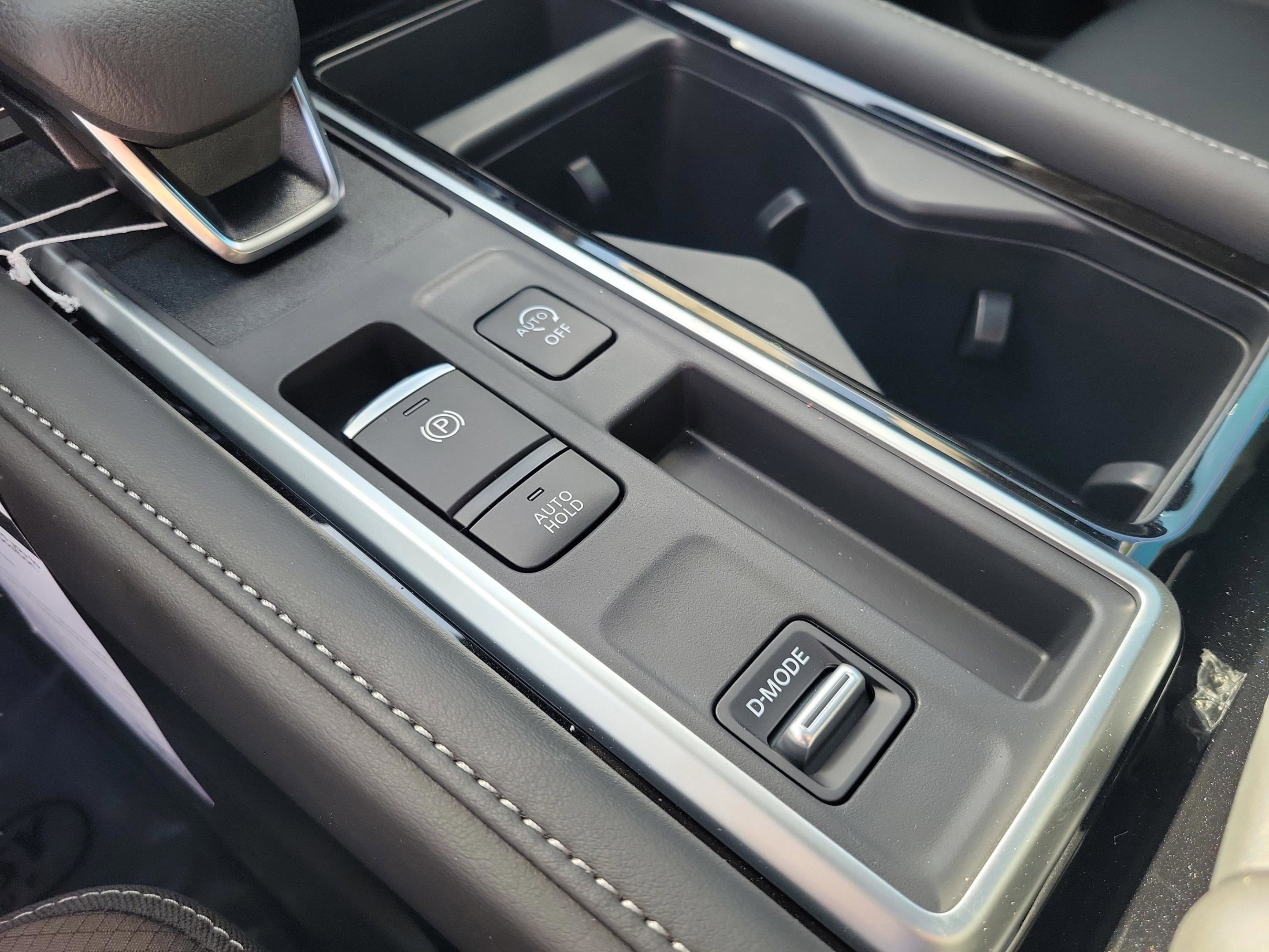 New 2026 Nissan Pathfinder SL image 31