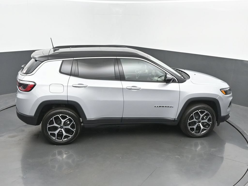 New 2026 Jeep Compass Limited w/ Sun, Sound & Navigation Group AWD/4WD image 41