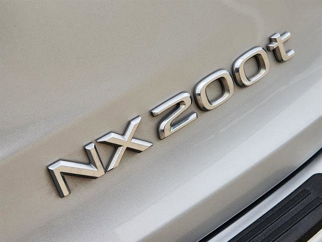 Used 2017 Lexus NX 200t FWD image 8